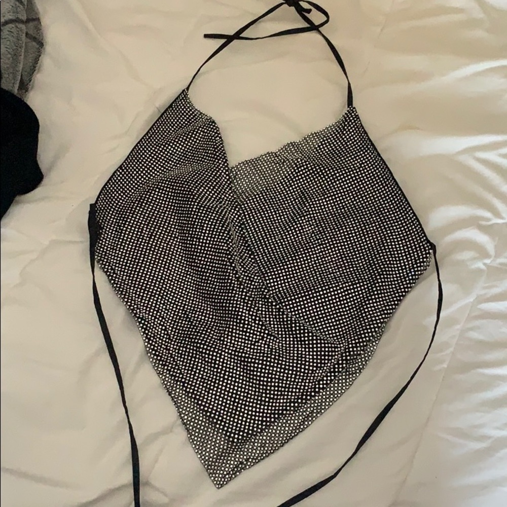 DIAMOND HALTER CROP